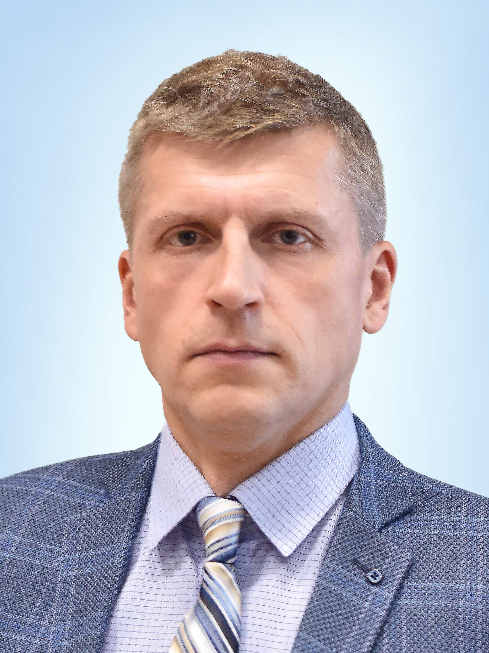 <strong>Кушков<br /> Алексей Викторович</strong><br />
Ведущий инженер.<br />
Отдел по работе с бюджетными потребителями и теплоснабжающими организациями